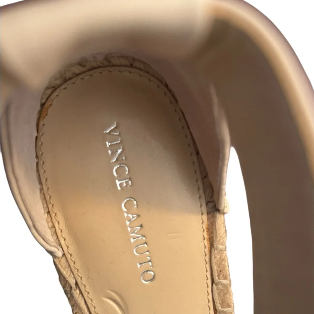 Elegant Vince Camuto Cream Wedge Sandals